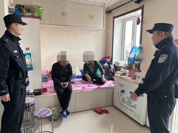 黑龙江林区公安：邻里之间起纠纷 民警化解促和谐