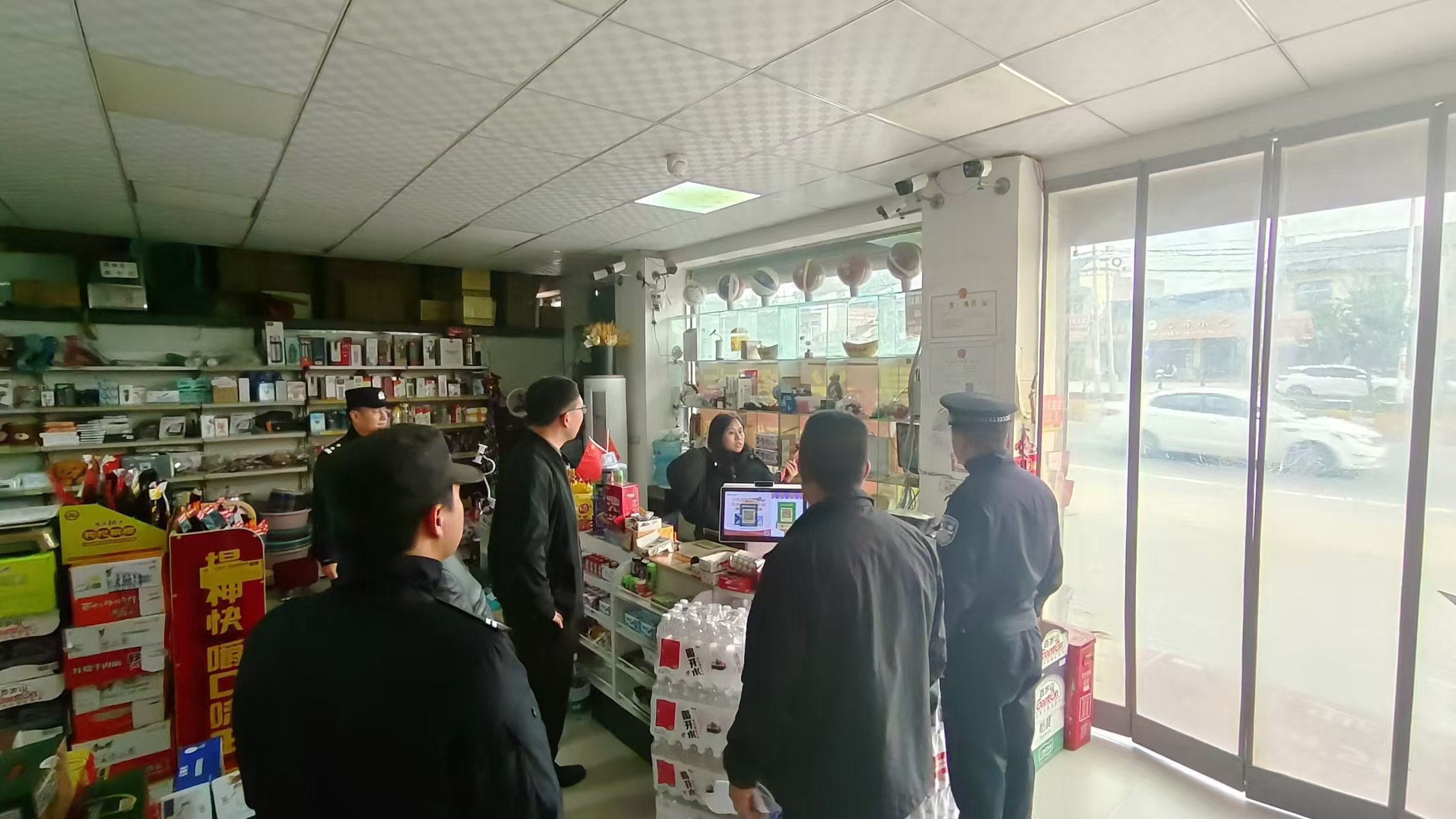 陕西省西安市临潼公安：警校携手 共筑校园安全防线