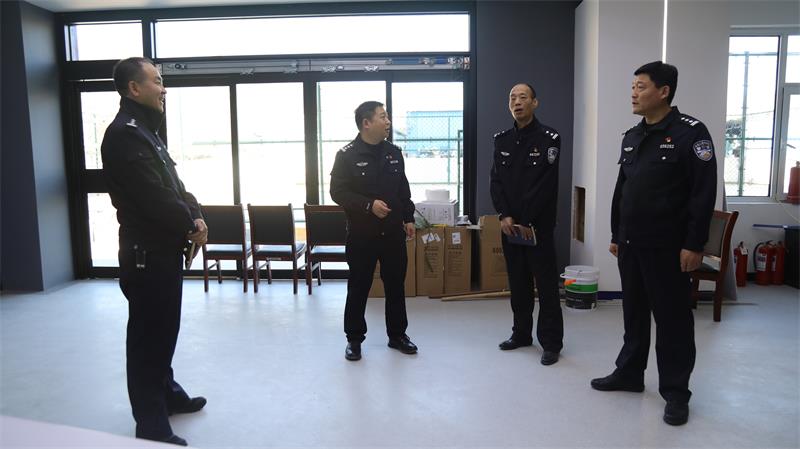 陕西延安市公安局法制支队赵志立一行深入志丹县公安局调研执法规范化建设工作