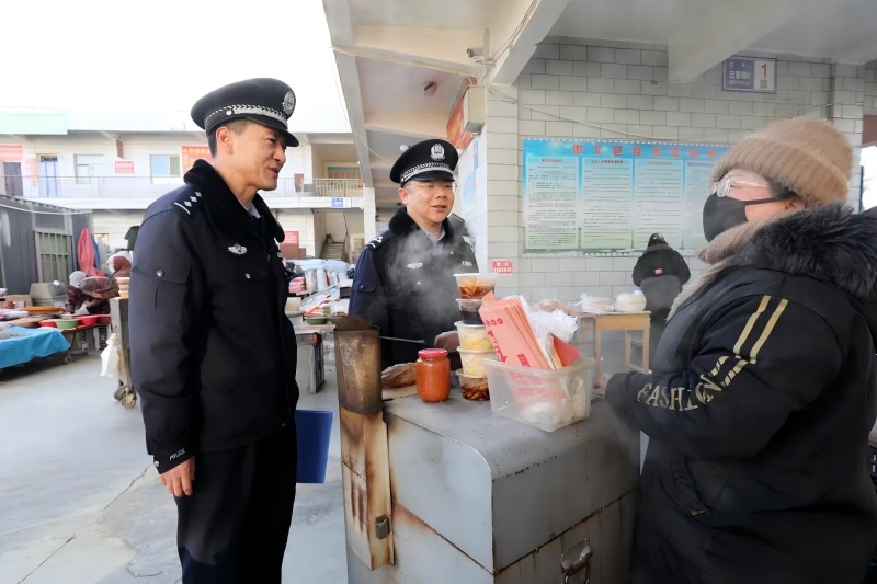 警察故事丨甘肃省酒泉市肃北县公安局党城派出所殷皓：在平凡岗位上绽放青春“警”色