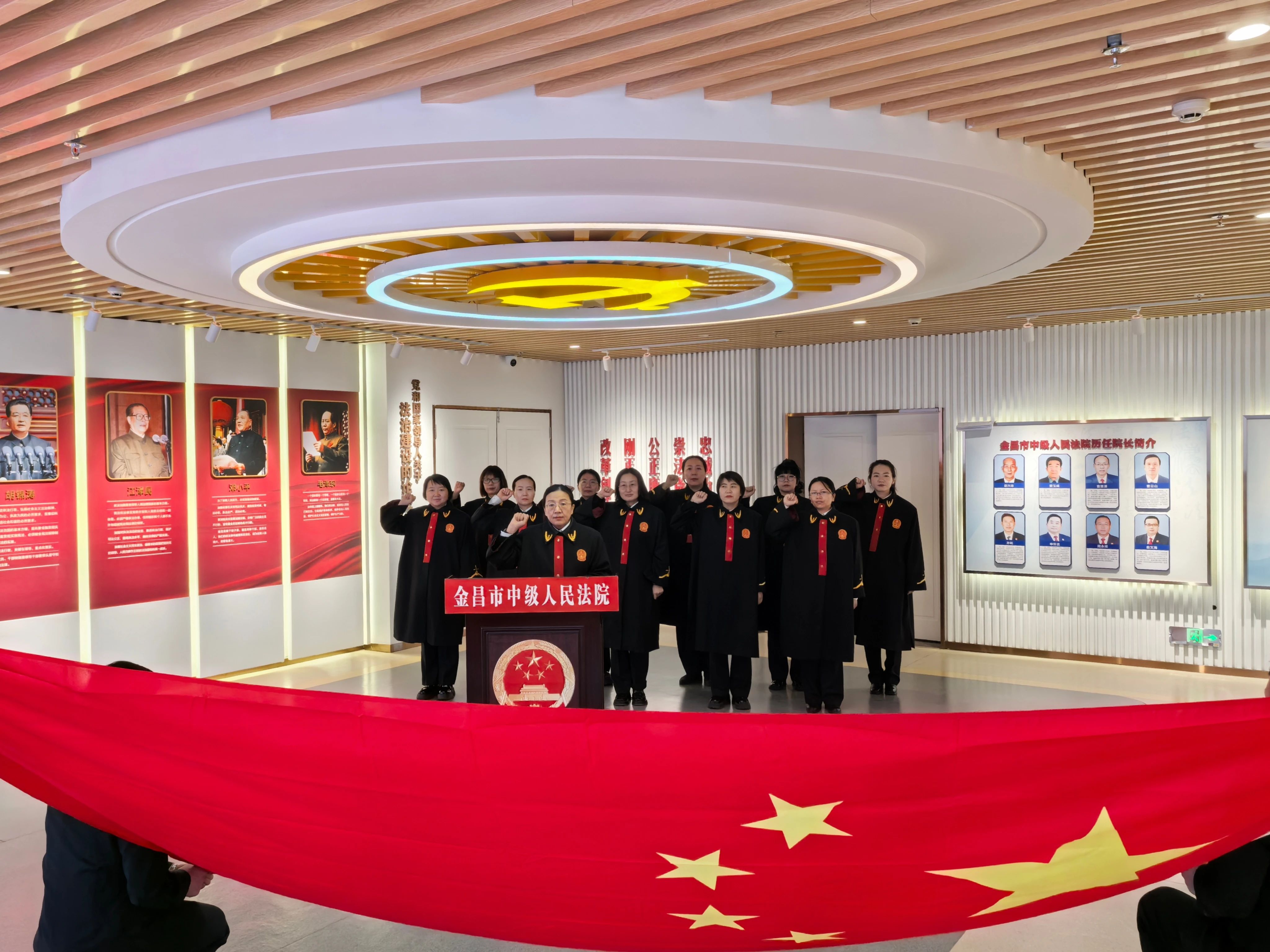 1.jpg 1.jpg
