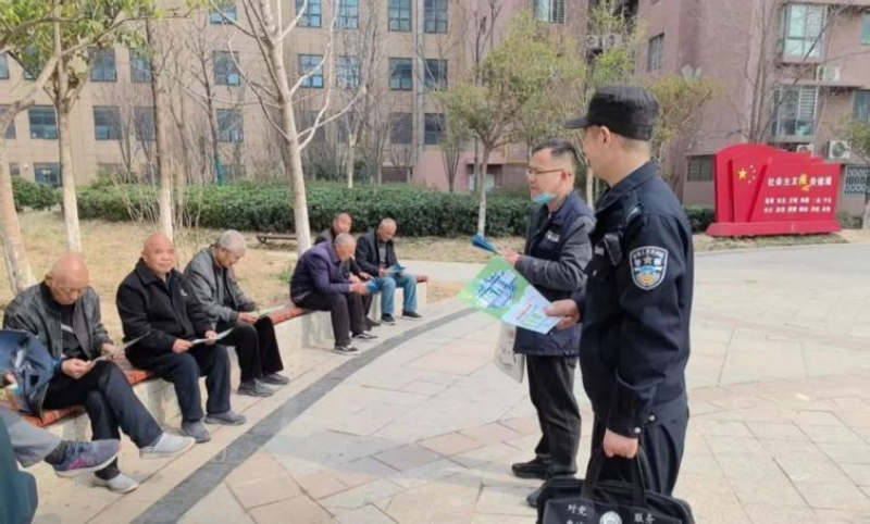 陕西省西安市公安局：以“主防”画笔   绘就平安西咸“警”色