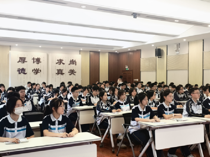 陕西省西安市公安局连心警务 | “藏蓝微光”照亮前行路 “中国好人”曹金生分享公益寻人故事