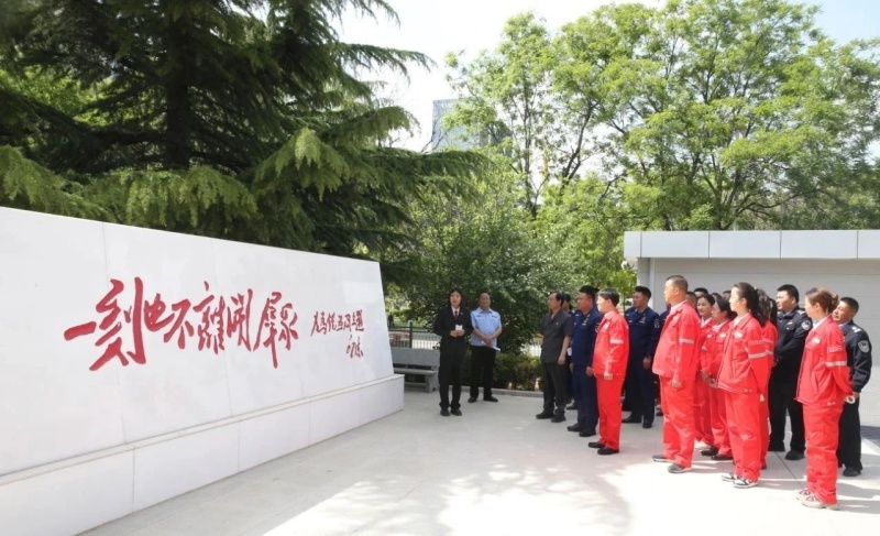 长庆油田第二采油厂走进甘肃省庆阳中院开展“沉浸式”法治教育活动