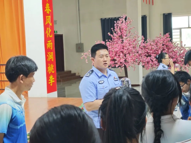 甘肃省第三强制隔离戒毒所：无毒青春筑防线 禁毒宣传校园行