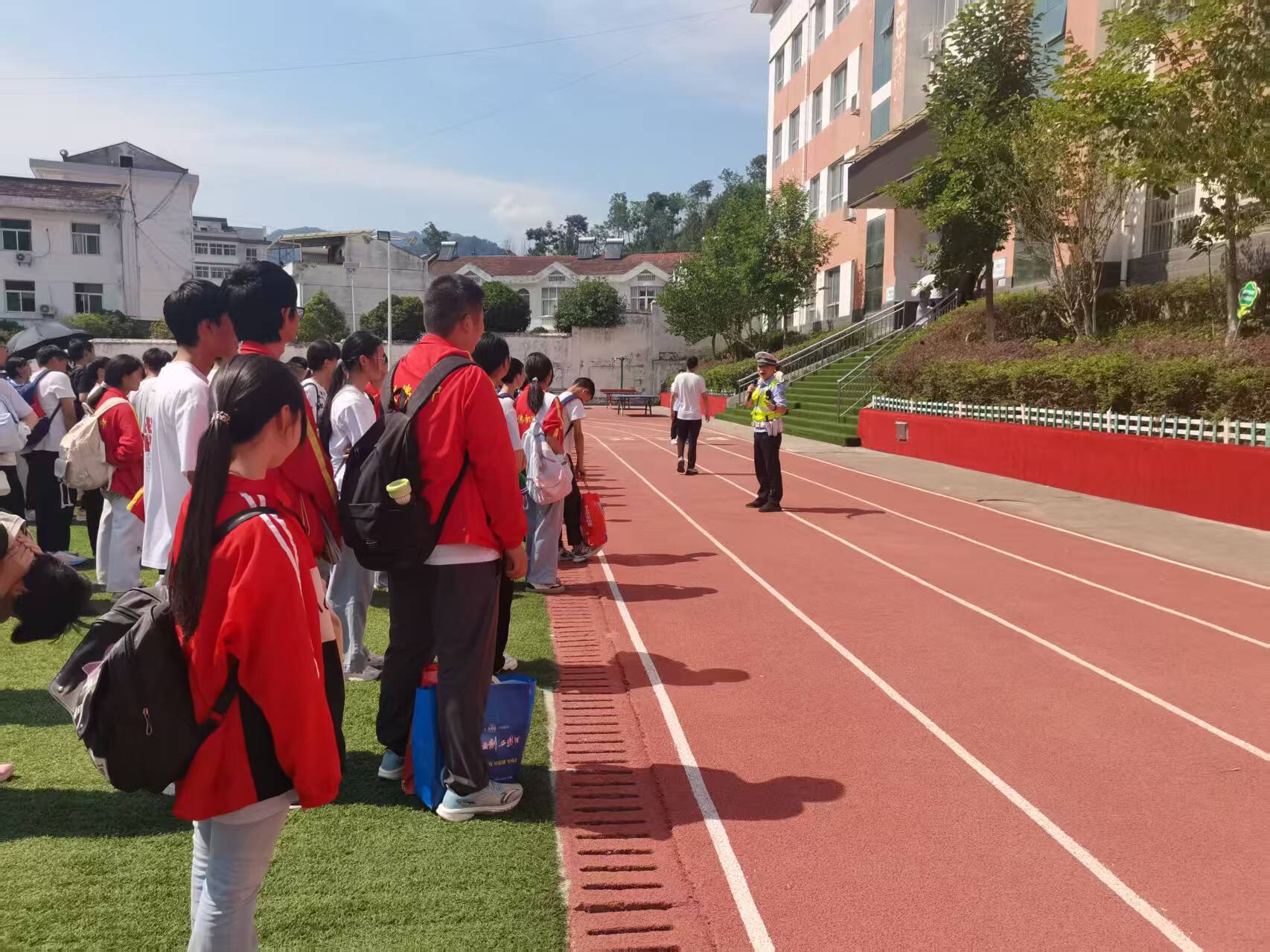 微信图片_2025-06-27_160421_573_proc.jpg