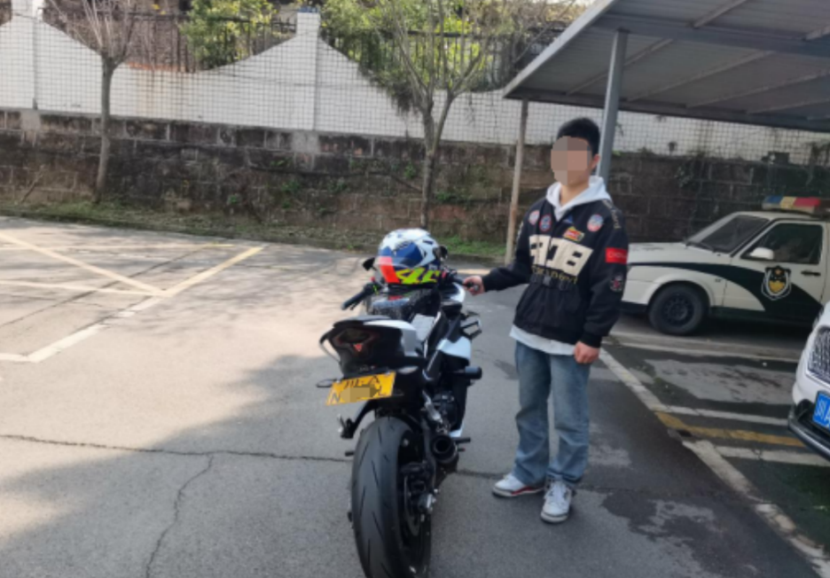 截屏2025-04-15 00.25.28.png 截屏2025-04-15 00.25.28.png