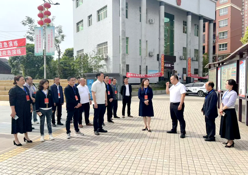 四川省大竹县人大常委会调研县司法局评议工作意见整改落实情况