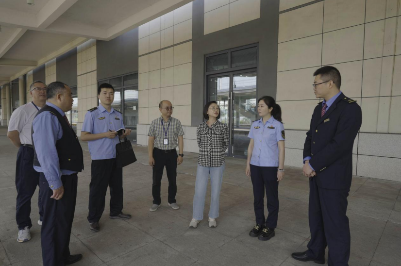 四川广安市场监管局：拧紧节日“安全阀”开展五一节前特种设备安全检查