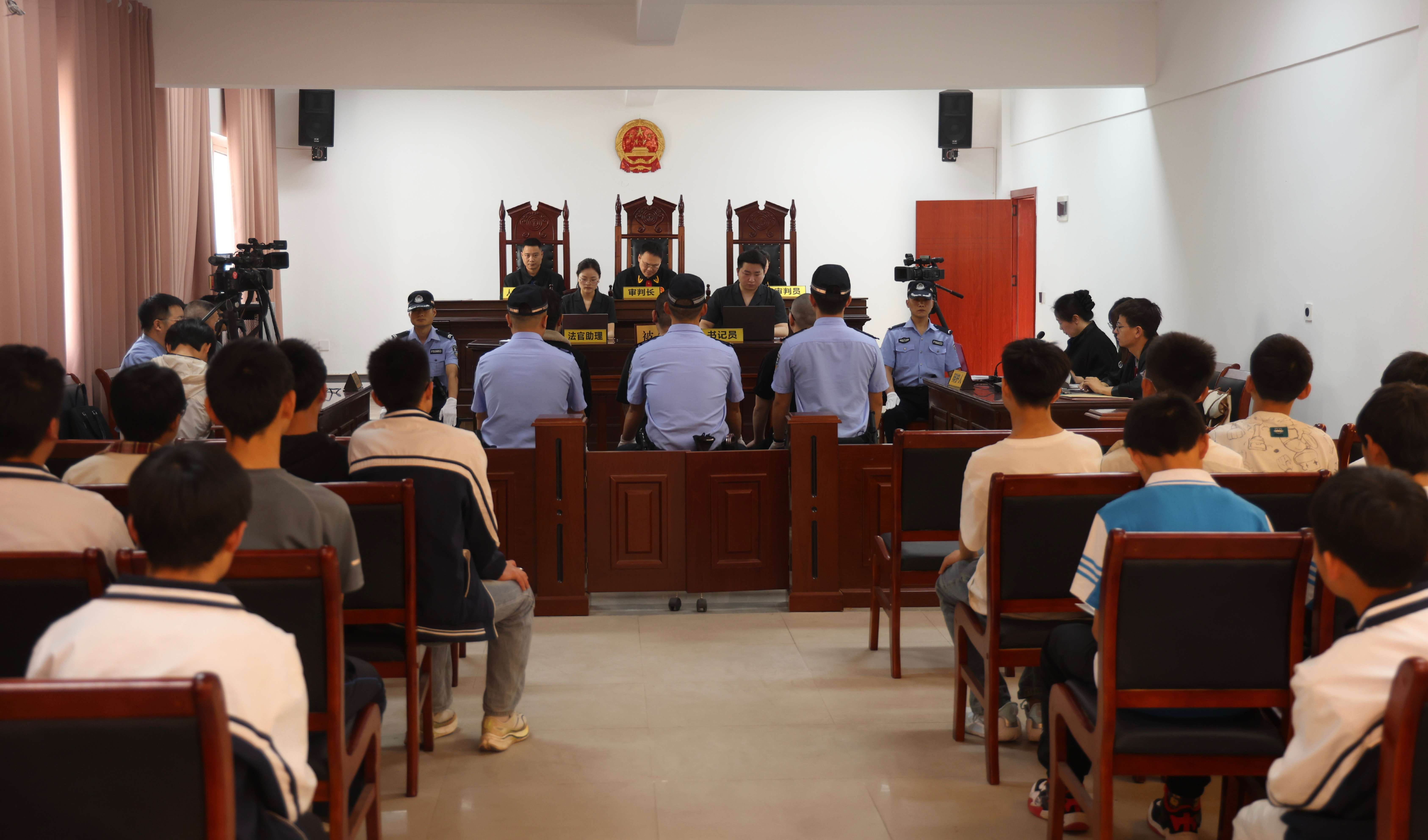 微信图片_20250513190920(1).jpg 微信图片_20250513190920(1).jpg