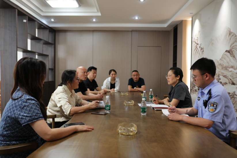 四川广安市岳池县法院：法润企心 共话发展
