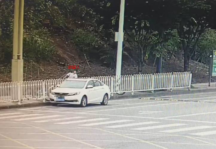 四川广安市前锋公安速破自行车盗窃案 4小时为群众追回失物