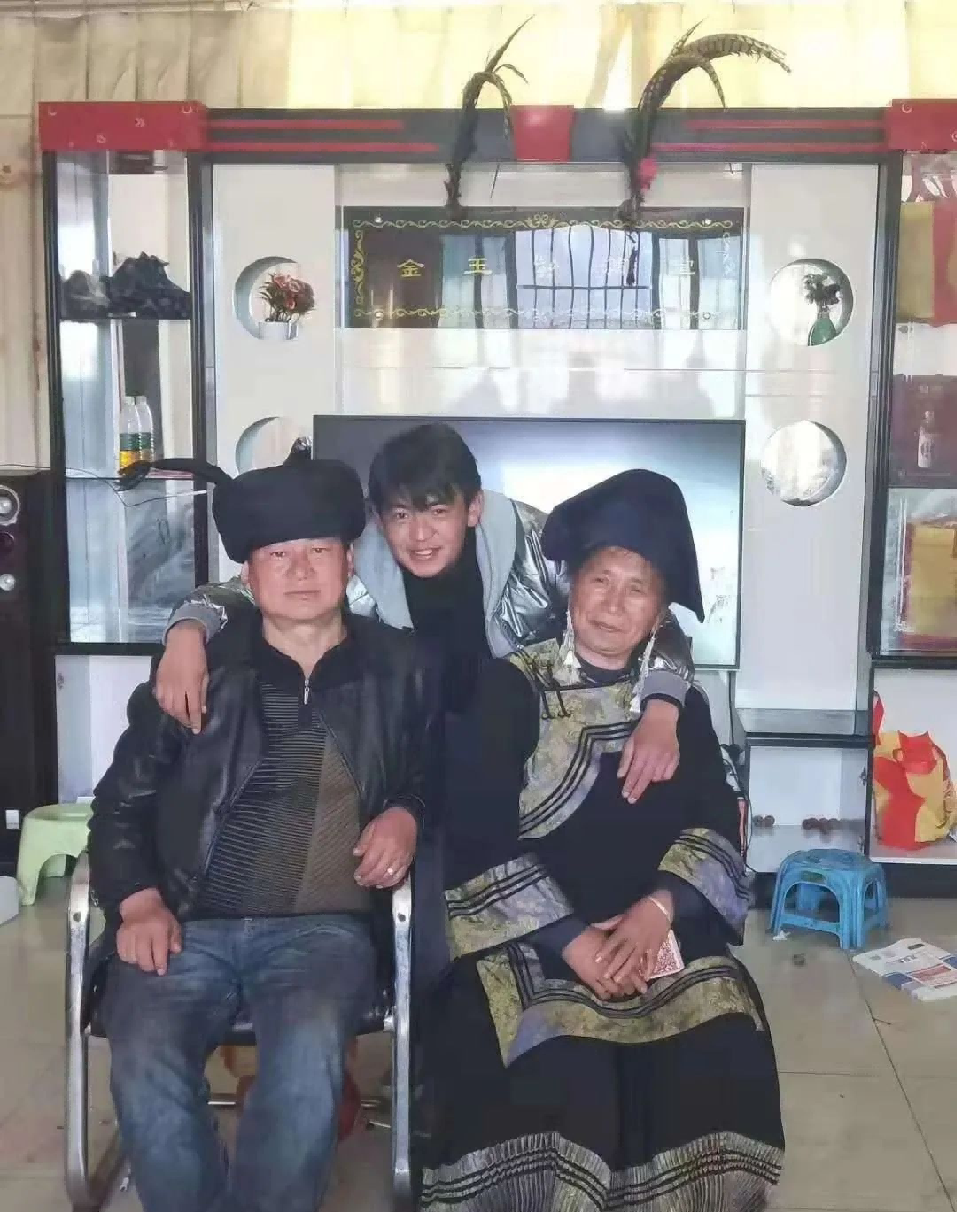 图片2(1).png 图片2(1).png