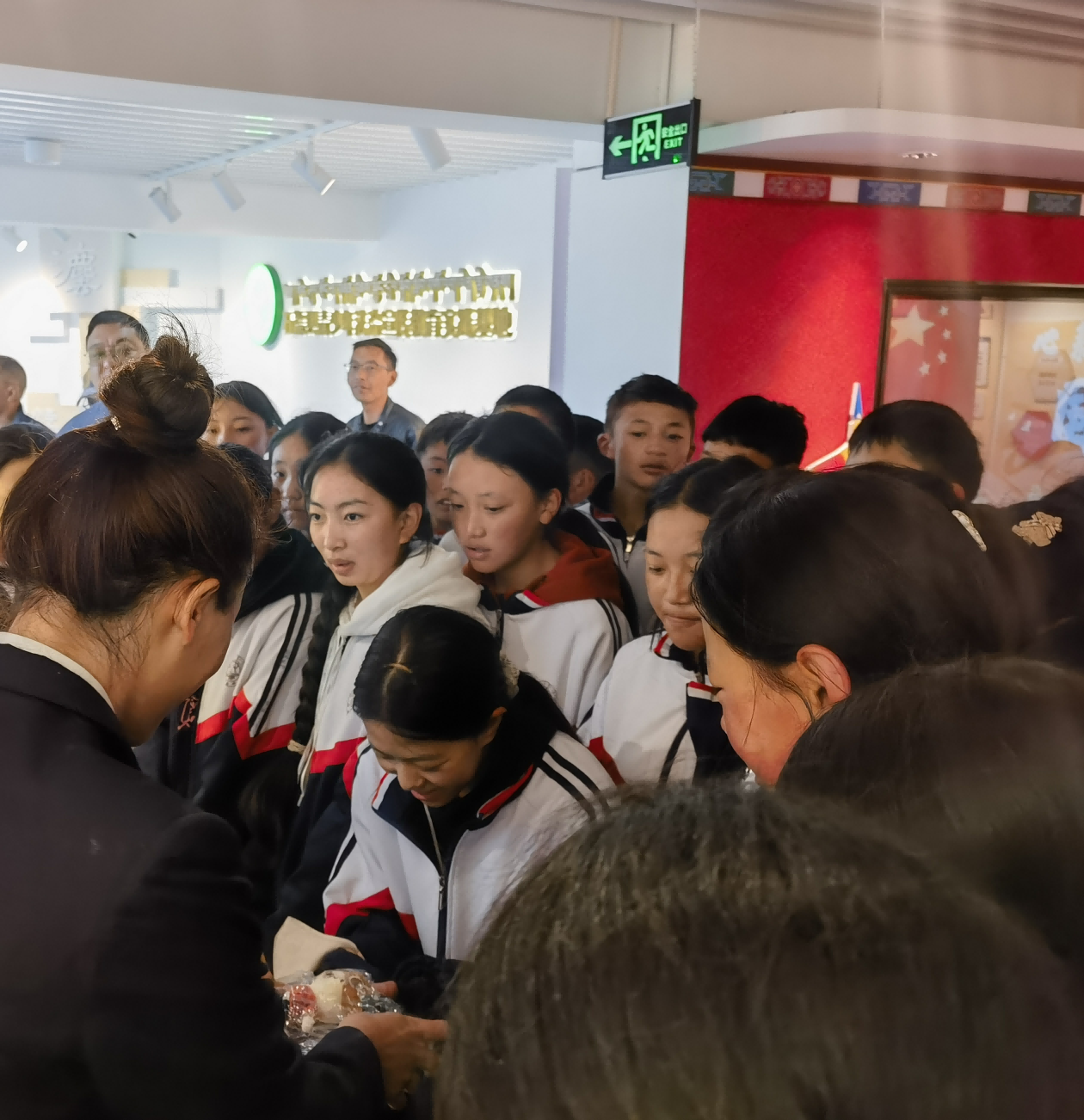 图片2(1).png 图片2(1).png