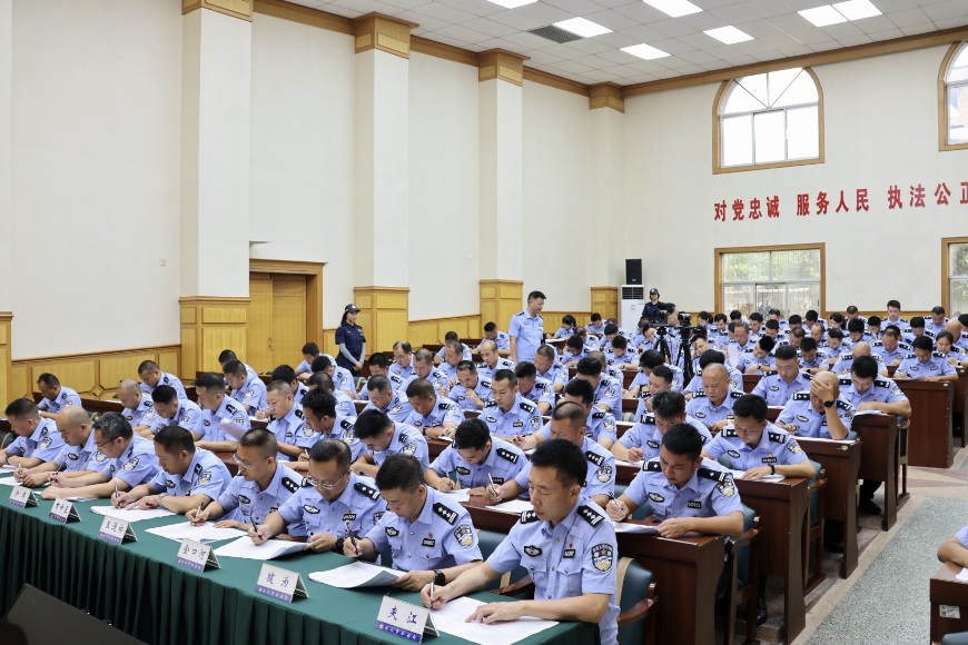 截屏2025-08-28 22.21.56.png