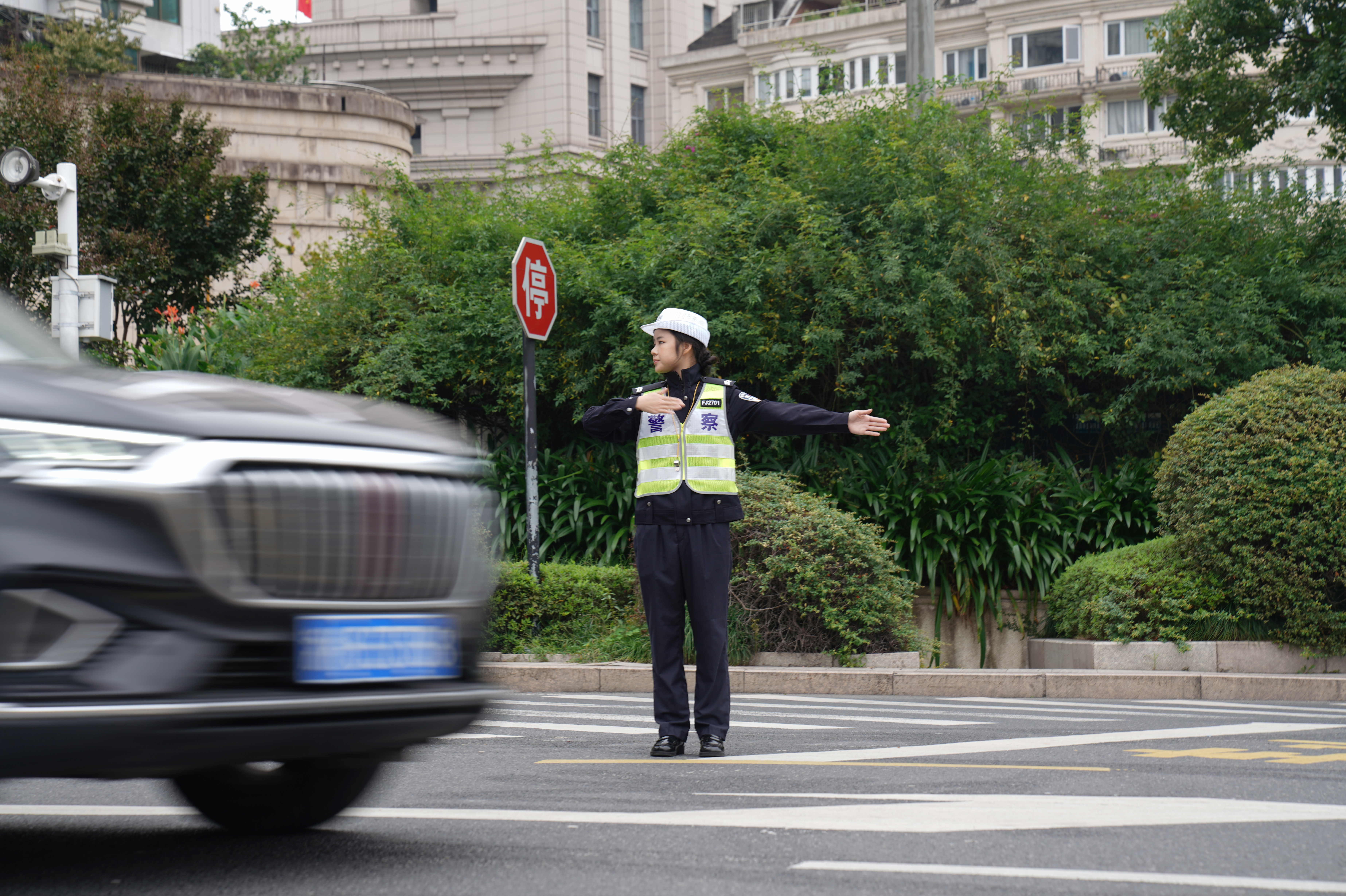 2.jpg 2.jpg