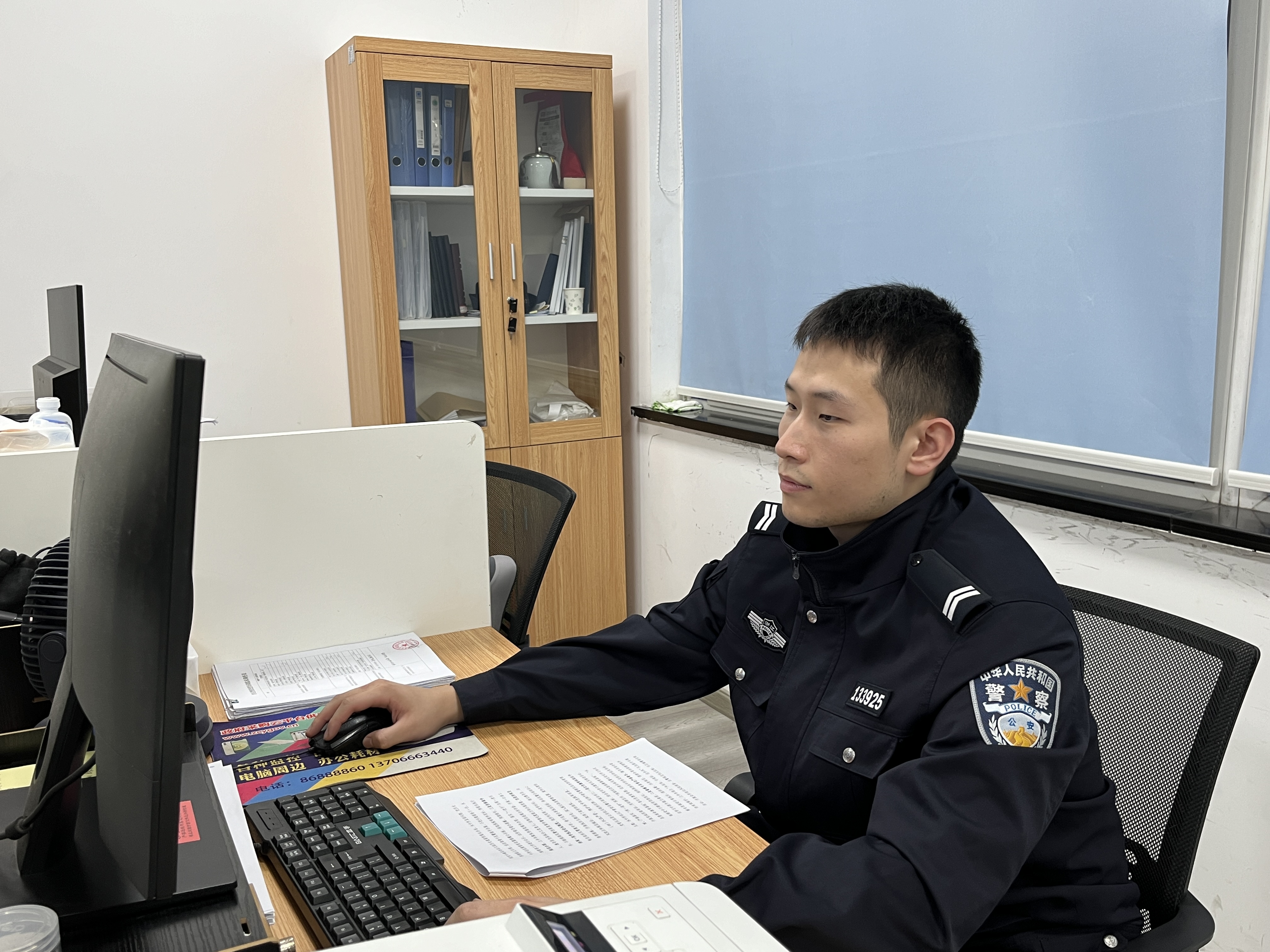 浙江温州：“00”后新警的蜕变成长之路