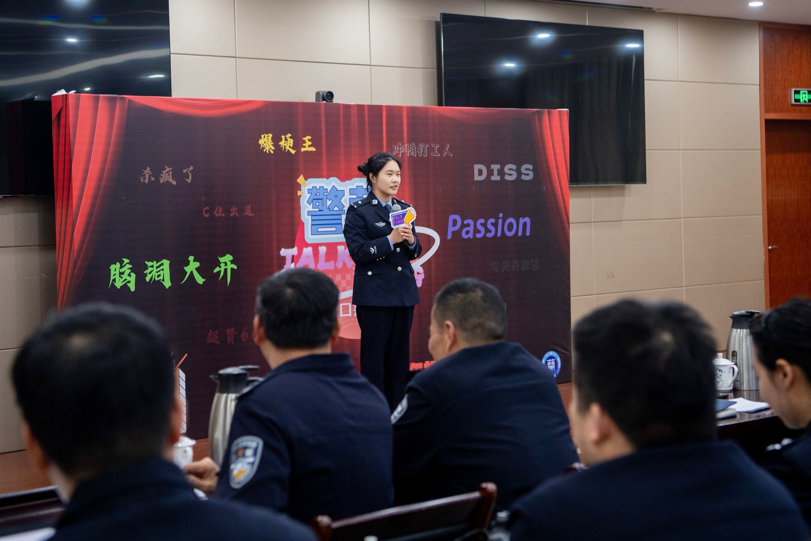 江文博 .jpg 江文博 .jpg