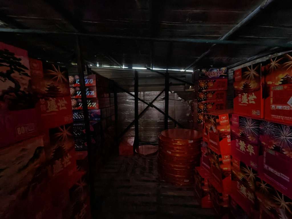 非法储存2.jpg 非法储存2.jpg