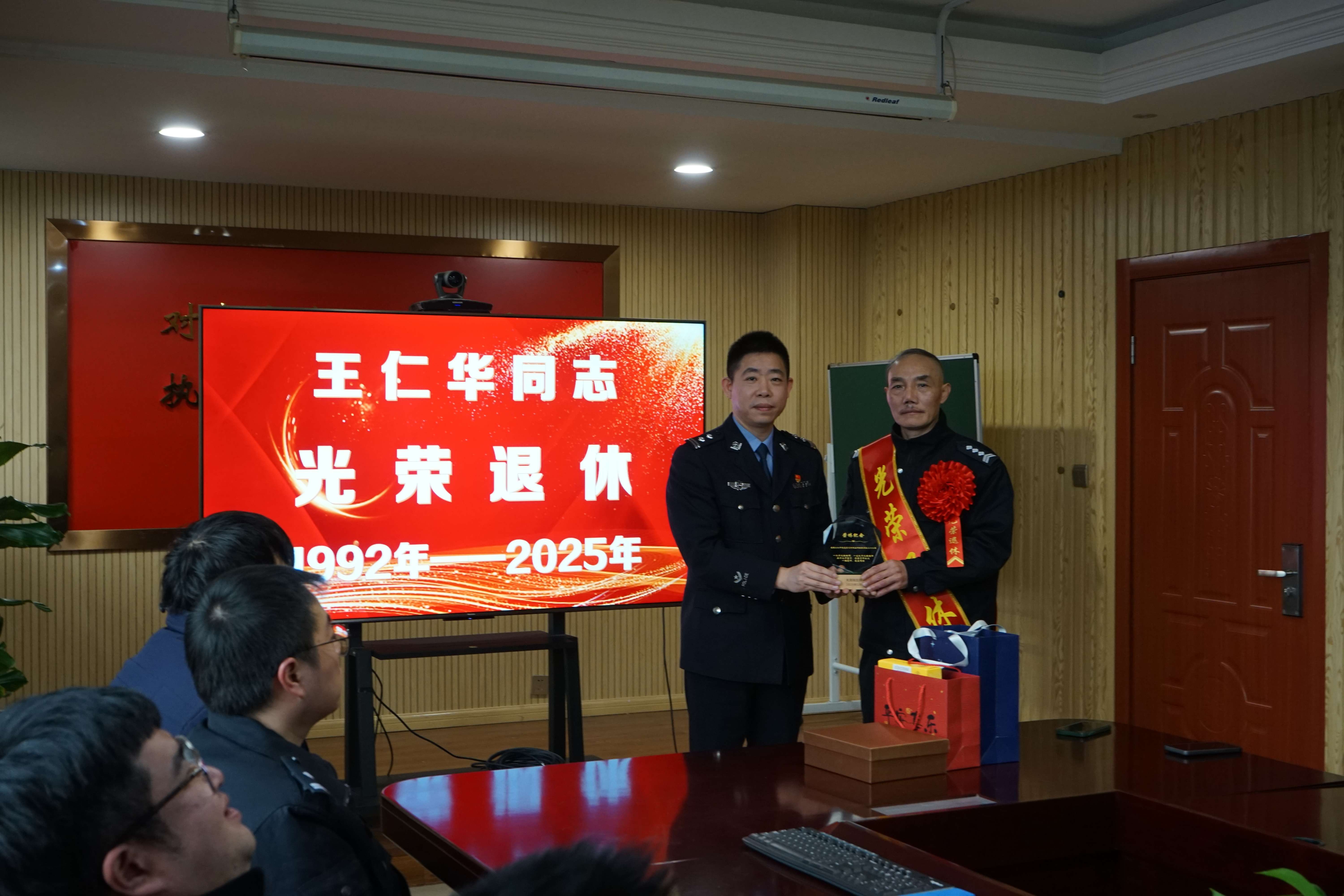图8(第七小标题配图).jpg 图8(第七小标题配图).jpg