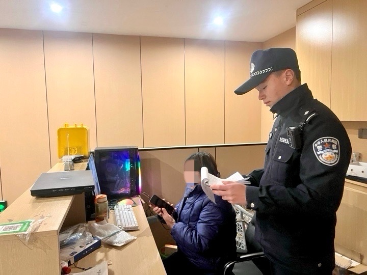安全检查2.jpg 安全检查2.jpg
