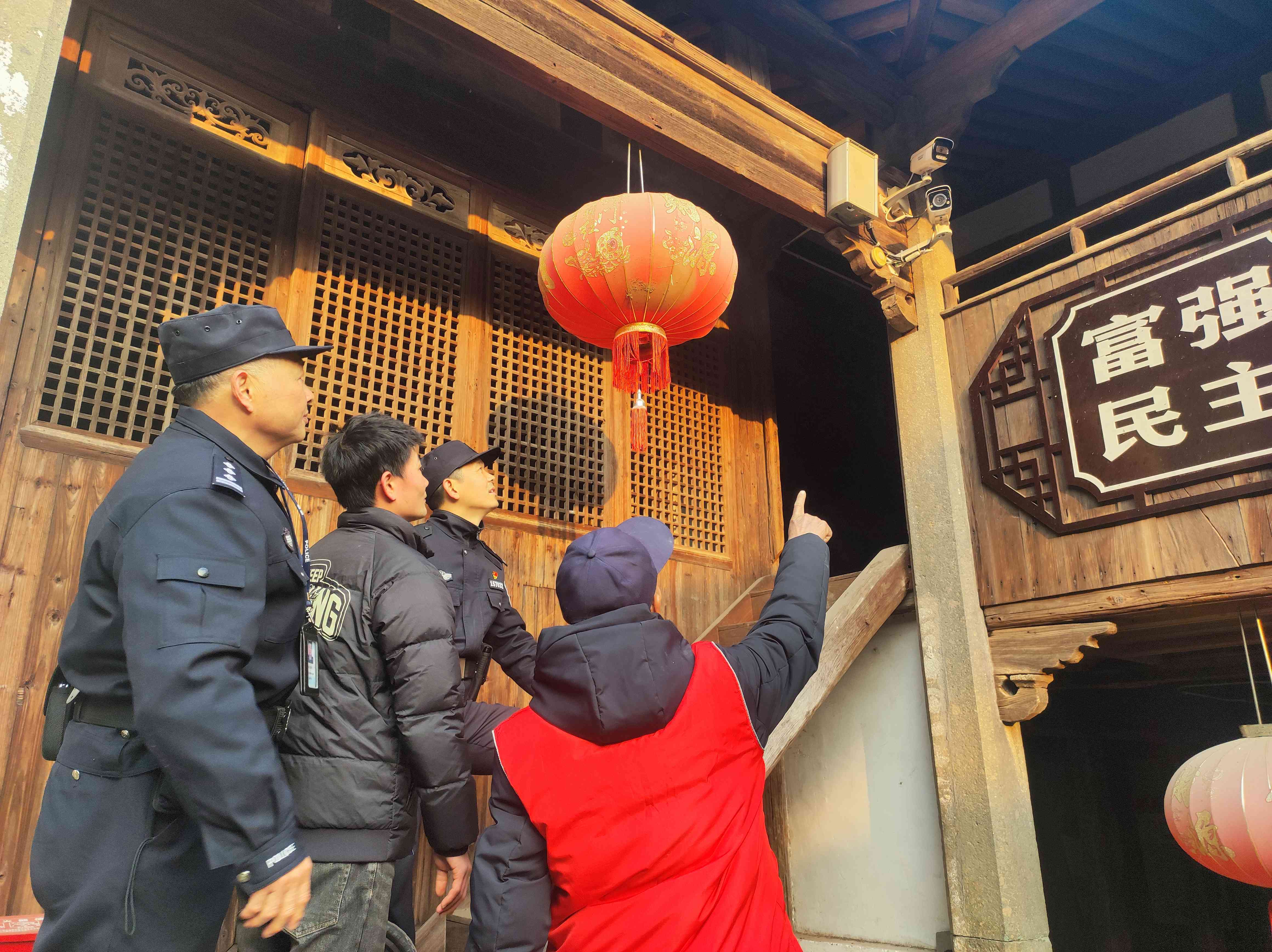 胡氏祠堂检查监控.jpg 胡氏祠堂检查监控.jpg