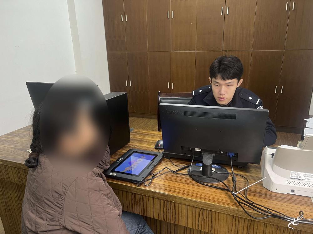 浙江桐庐：与“现役军官”一起投资，陈女士差点被骗10万元！