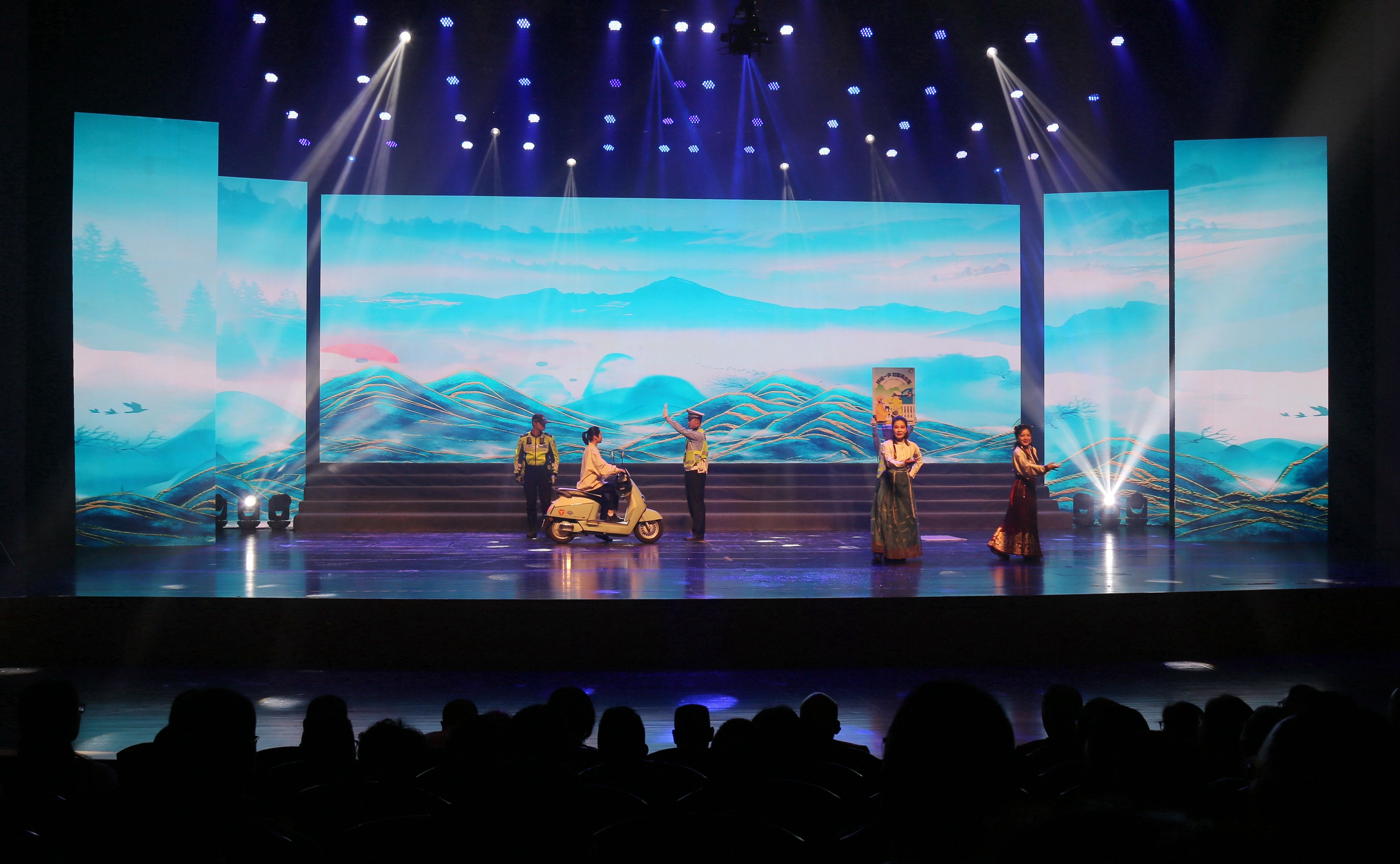 演出剧照 (3).jpg 演出剧照 (3).jpg