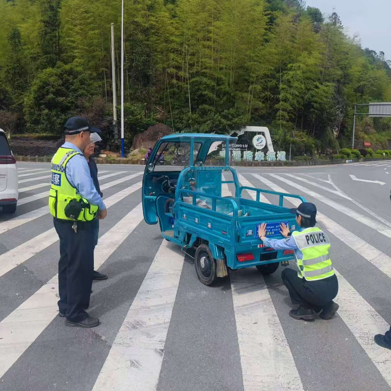 图片21.jpg 图片21.jpg