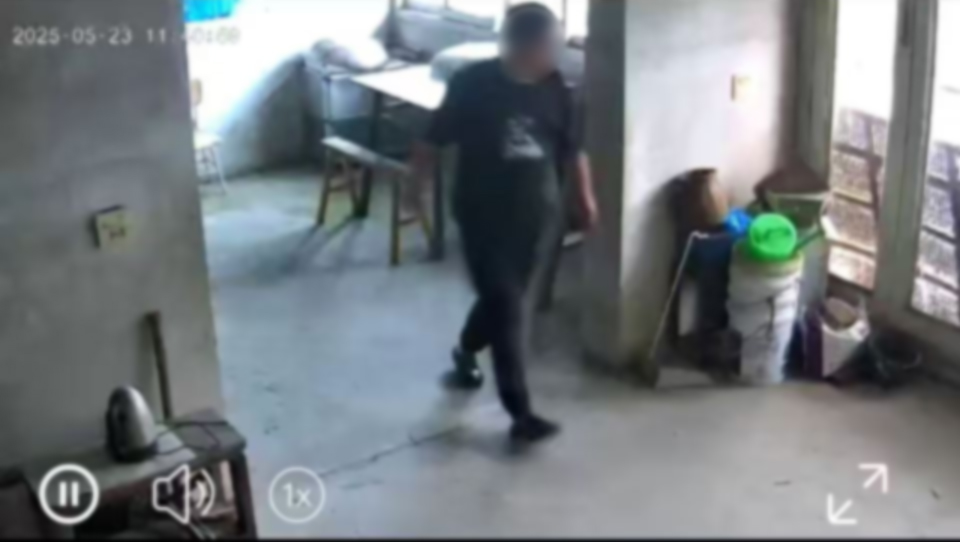 可疑男子.jpg 可疑男子.jpg