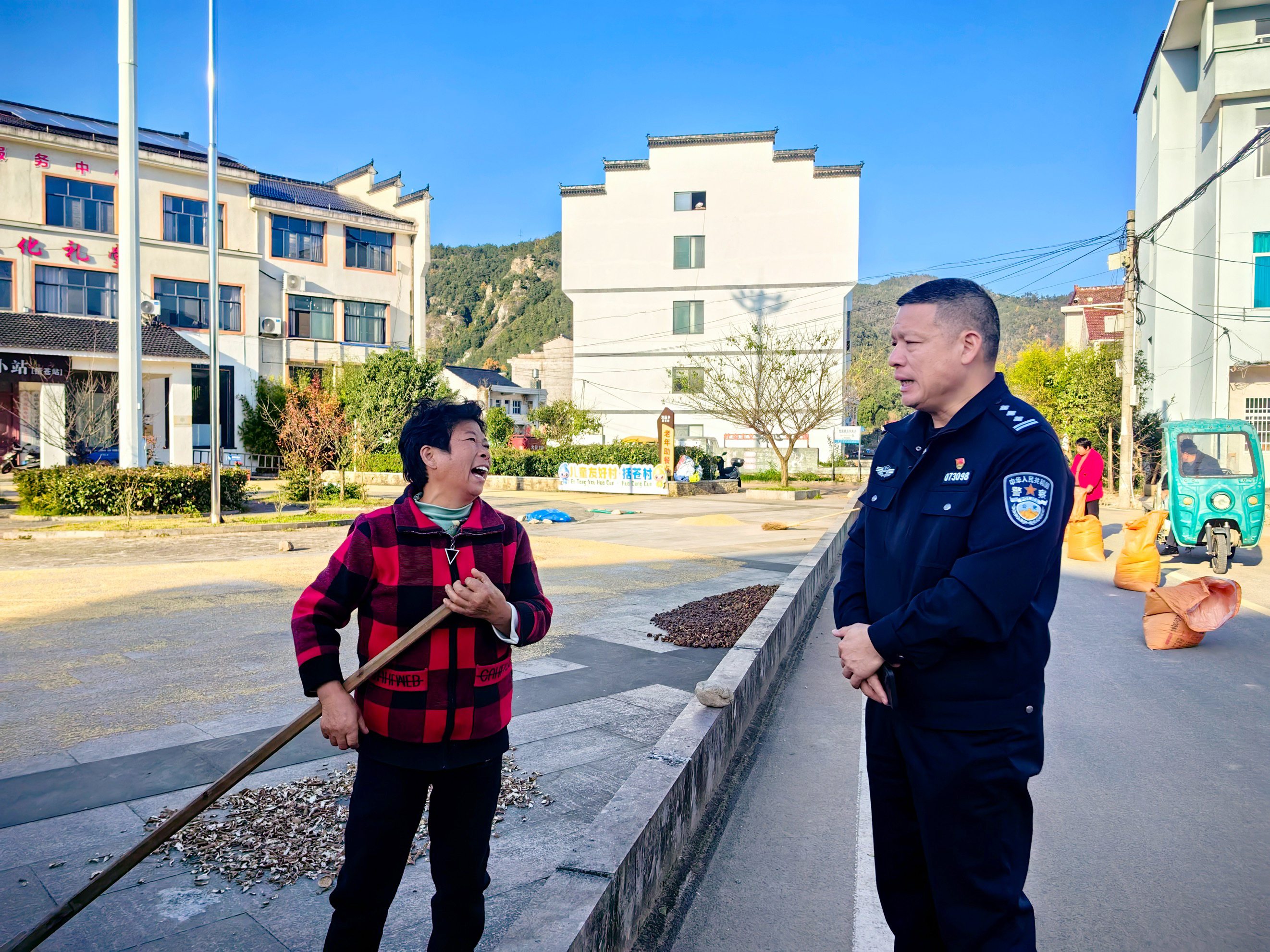 浙江仙居：根系警务破译善治密码 乡村治理打通“末梢循环”