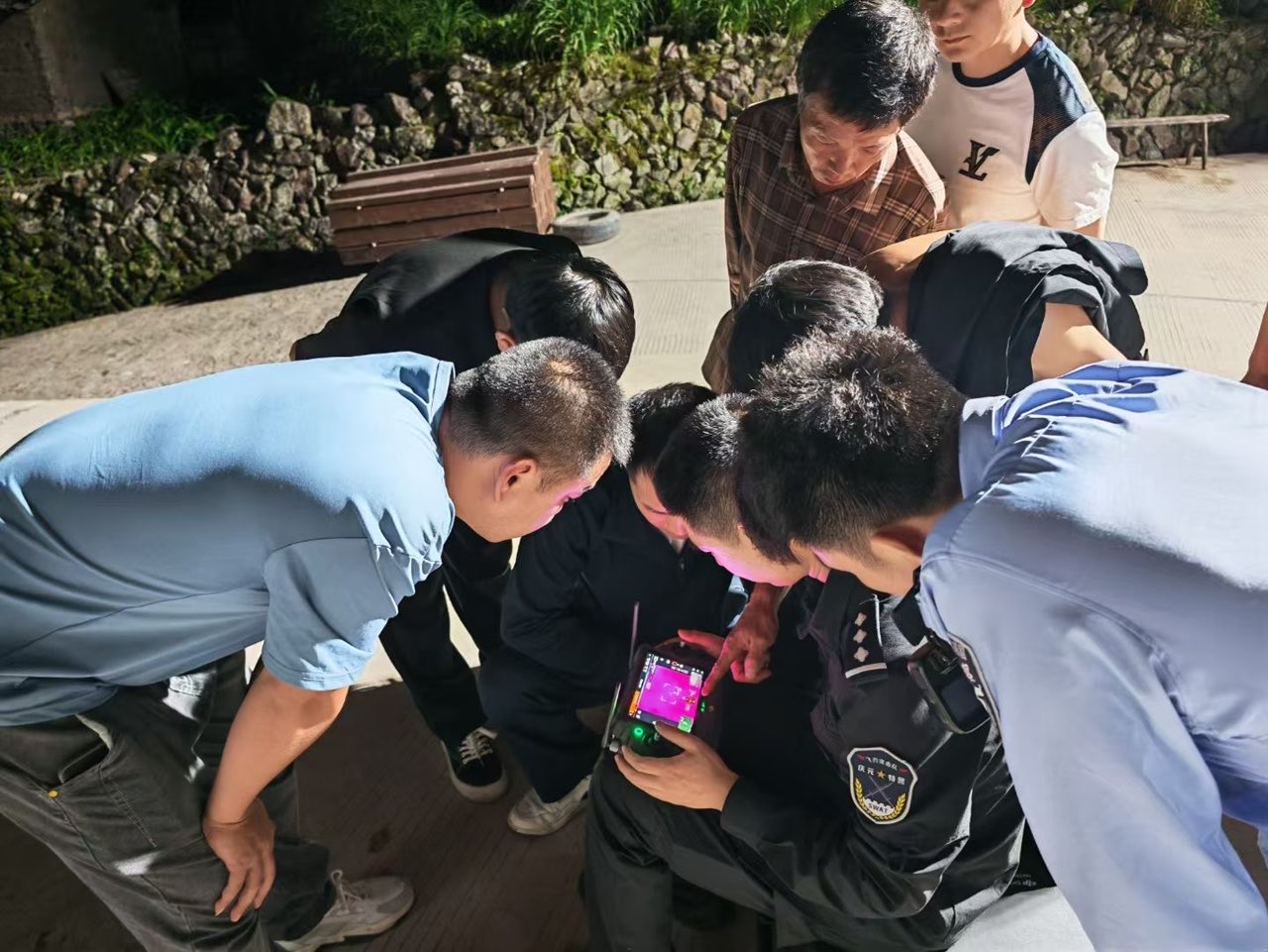 浙江庆元：一句“不放心” 民警和乡镇干部找了9个小时