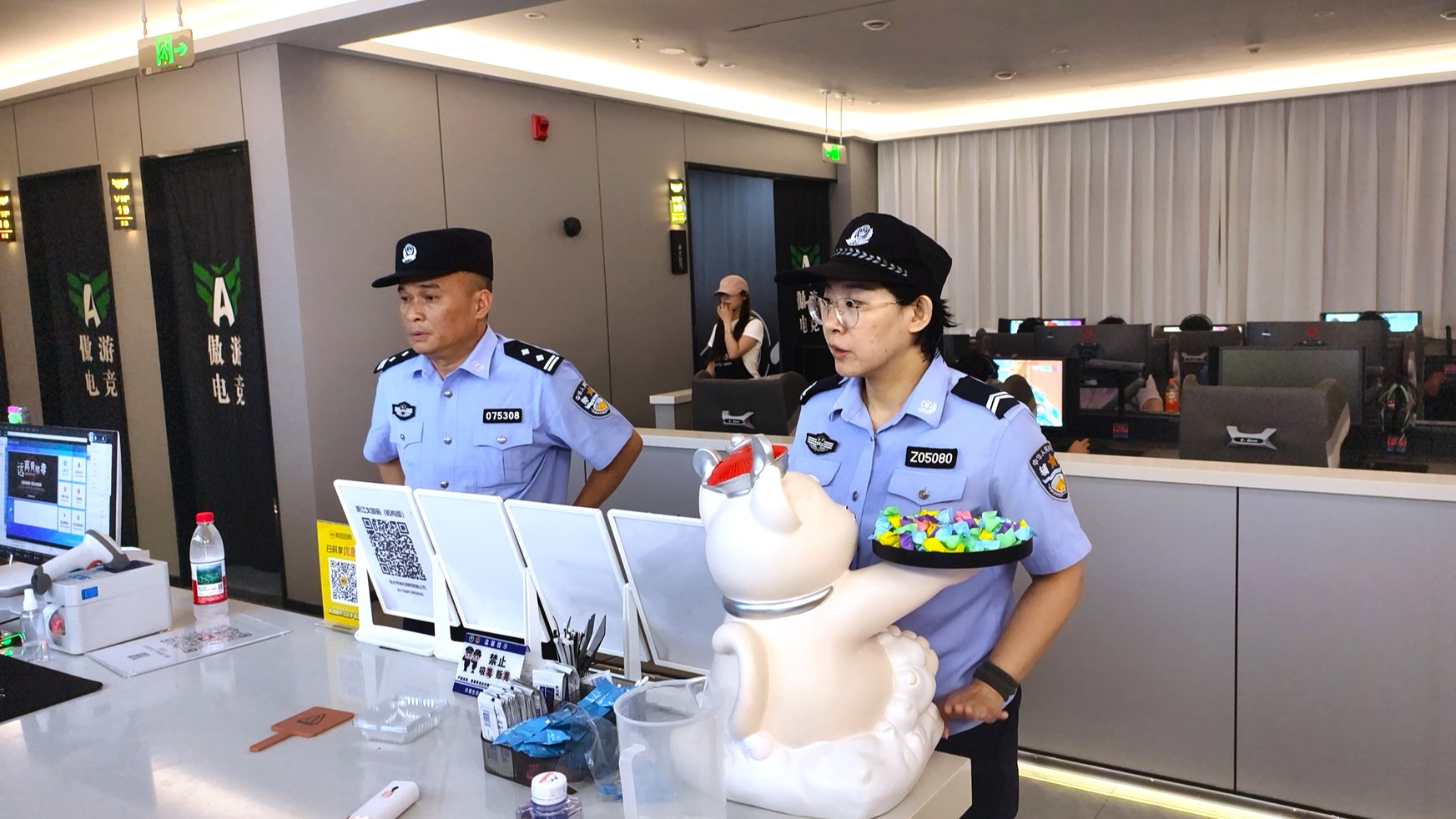 图七:第十段文字后.jpg 图七:第十段文字后.jpg
