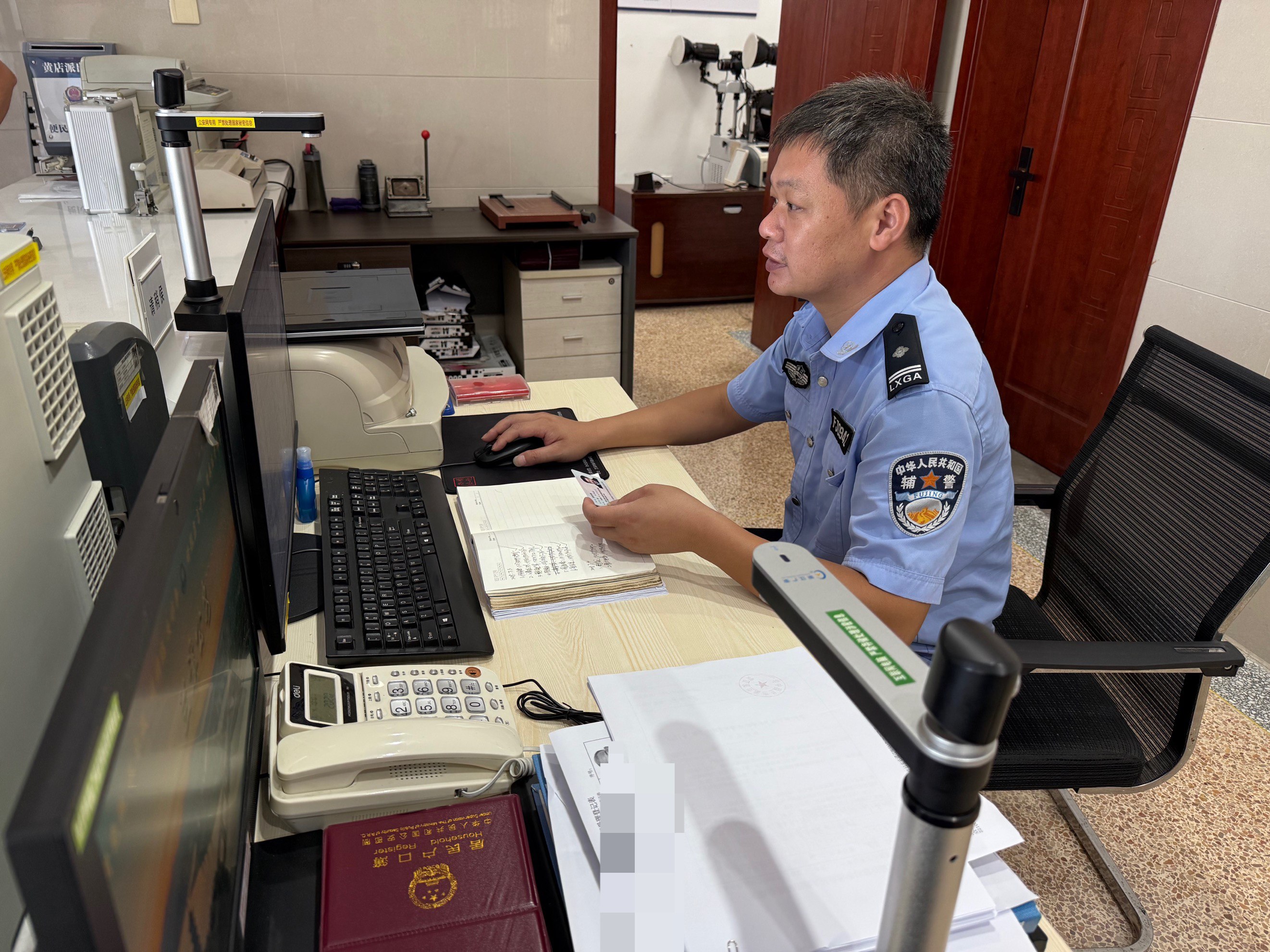 浙江兰溪：扎根方寸窗口 书写为民篇章