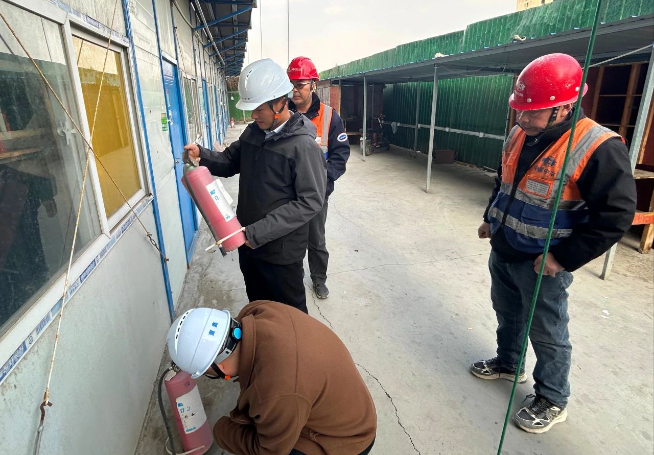 山东省潍坊市临朐县建筑业发展中心组织开展冬季工程施工综合执法检查