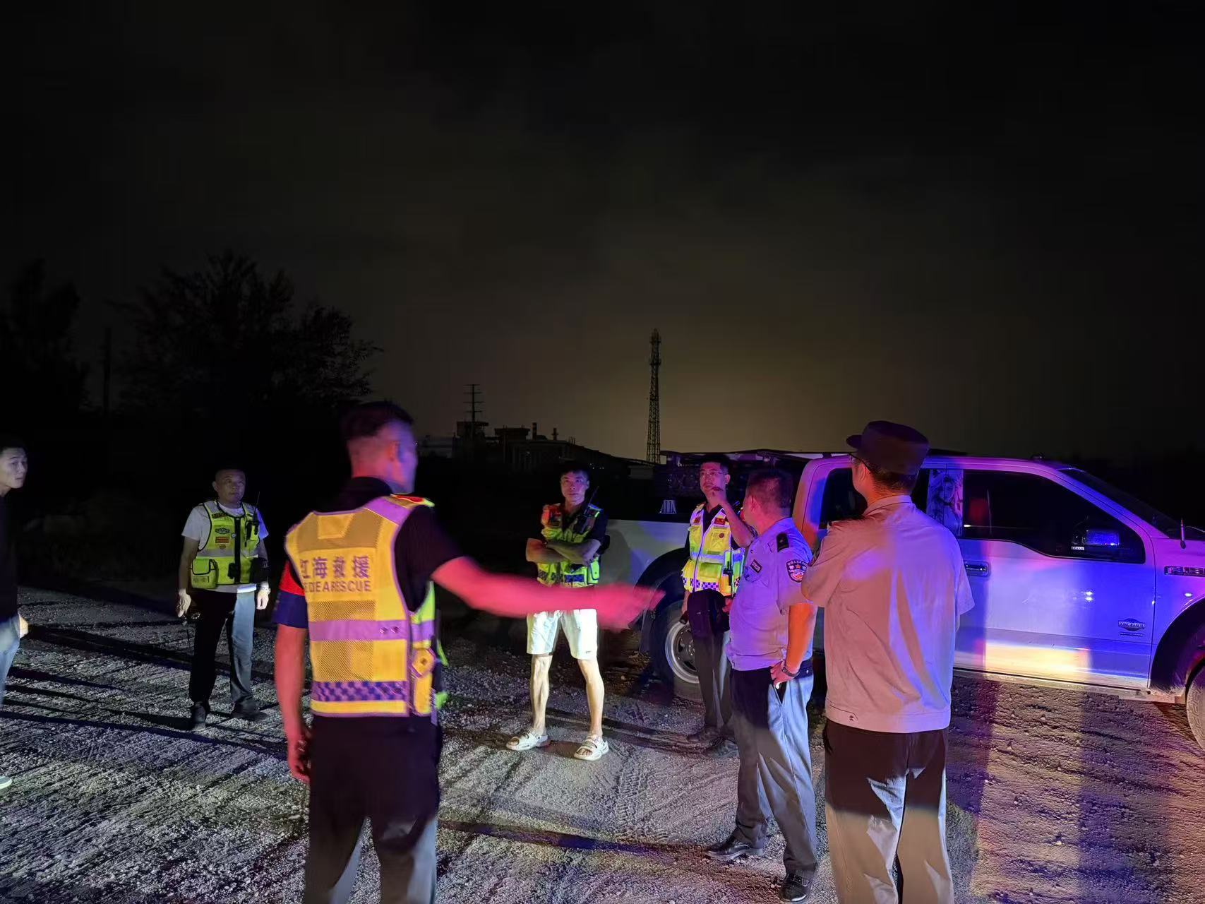 山东青岛：急寻两昼夜！老人在危急时刻被民警救起