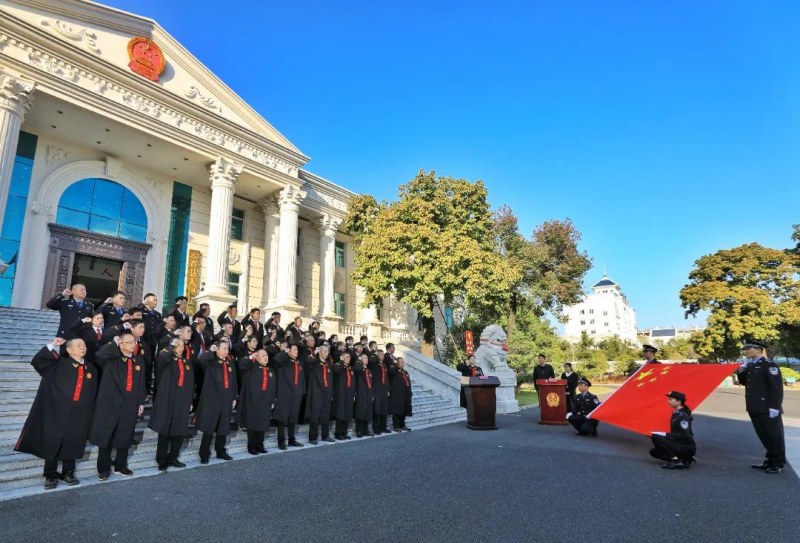 福建省云霄县人民法院：“宪”在行动 “法”润四方