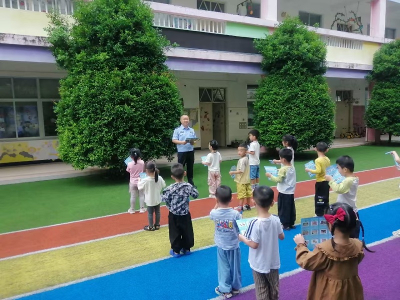 福建省南靖县公安局：禁毒教育润“童”心 护航成长伴“童”行