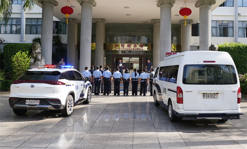海南省五指山市法院开展强制执行清场行动 顺利执结一起物权保护纠纷案