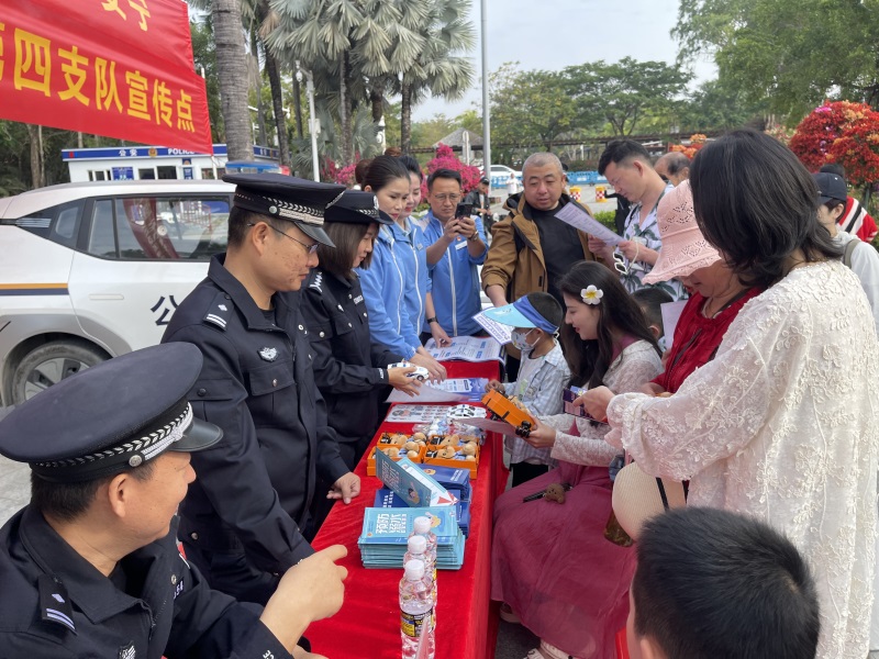 庆祝第五个中国人民警察节｜三亚、陵水海岸警察开展“110宣传日”主题宣传活动