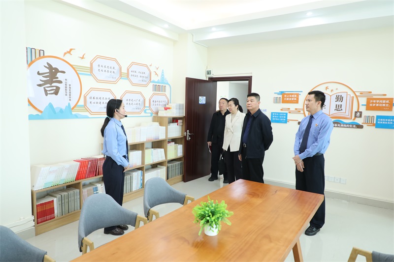 海南省检察院调研组到白沙检察院开展集中调研
