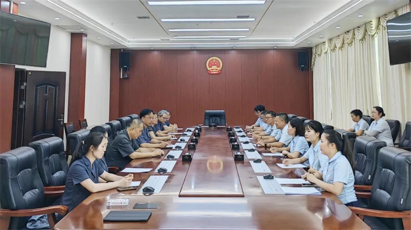 海南白沙法院第三党支部与邮储白沙支行党支部开展党建共建活动