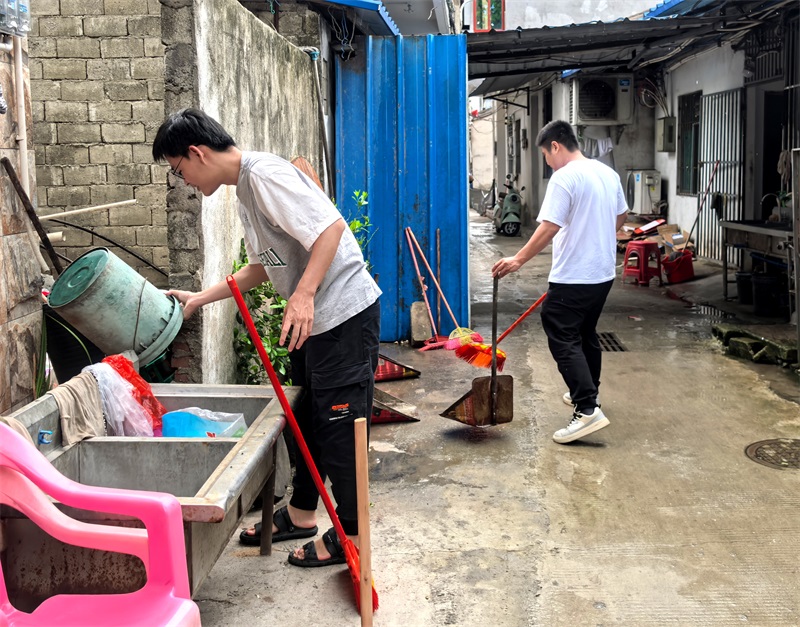 海南澄迈检察院开展环境卫生集中整治提升活动