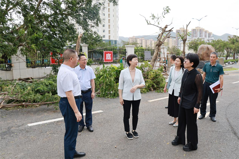 三亚市城郊检察院全力有序做好台风“剑鱼”防抗和灾后恢复工作 (1).png