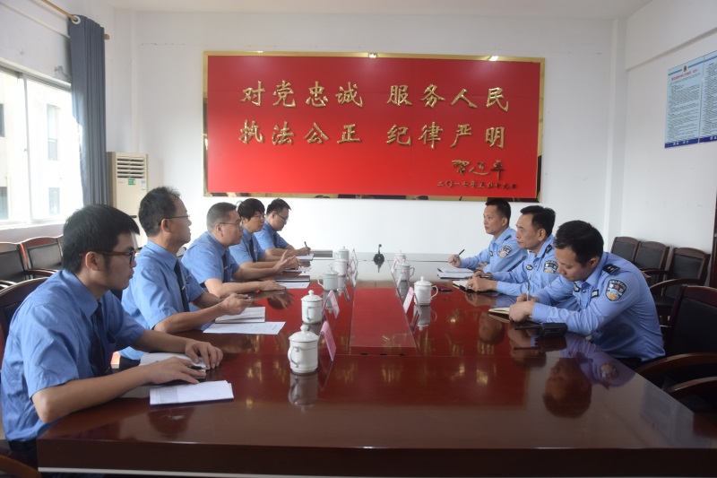 海南澄迈检察院党组书记、检察长吴绍维到县看守所调研指导工作