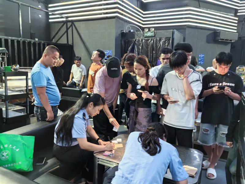 海南临高公安开展娱乐场所从业人员毛发检测工作