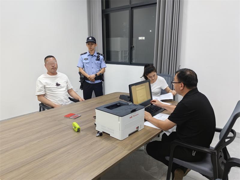 微信图片_20250613102859_编辑_编辑.jpg
