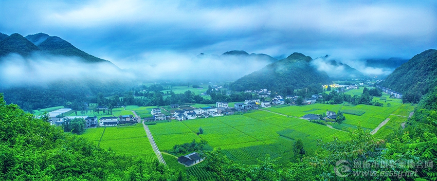 湖北恩施青堡村：高山村落“破茧成蝶”