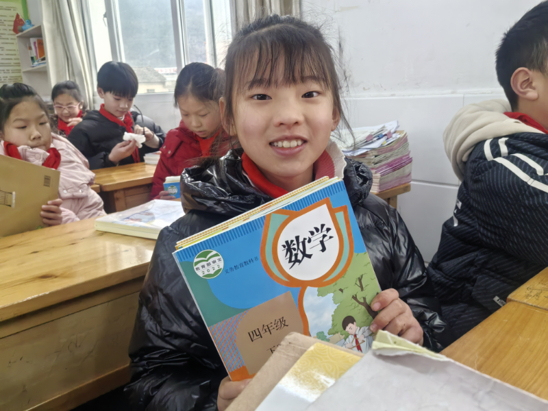 湖北恩施市：200多所学校秩序井然迎开学