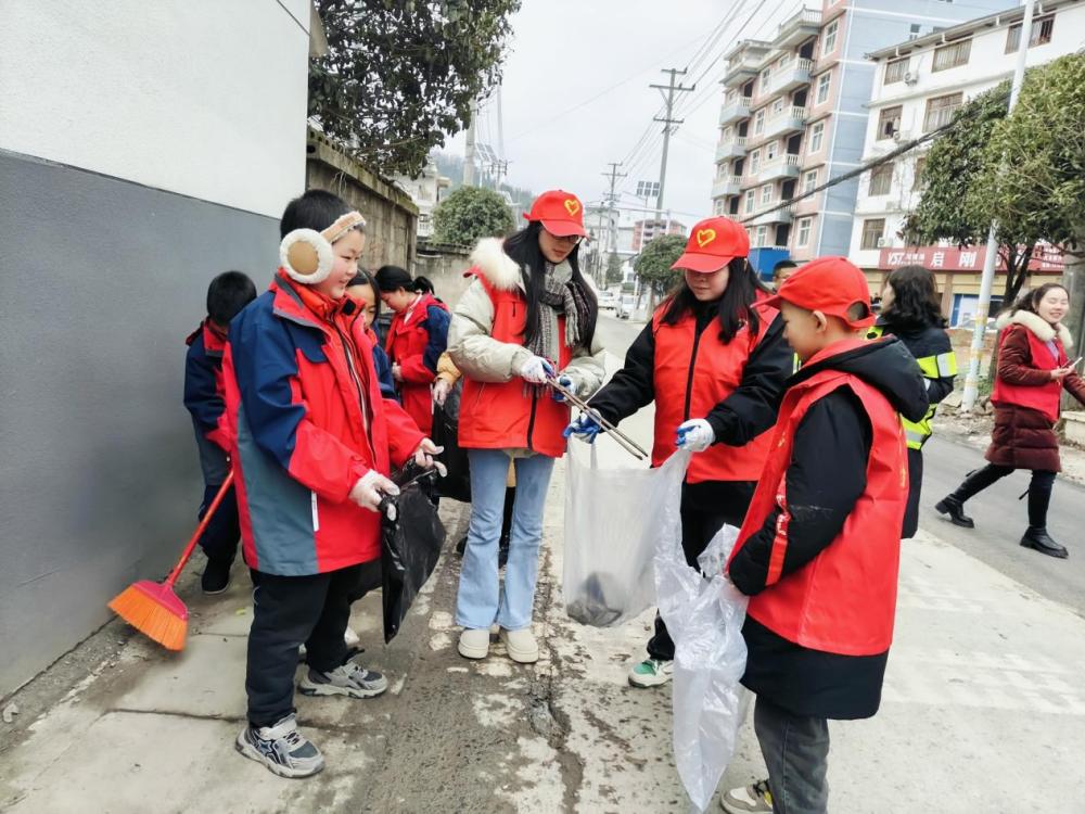 湖北恩施市七里坪街道：‌绘就“五好两宜”幸福图景